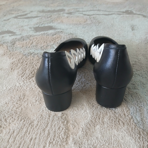 Cinq A Sept | Martine Block Heel Pump - Picture 4 of 7